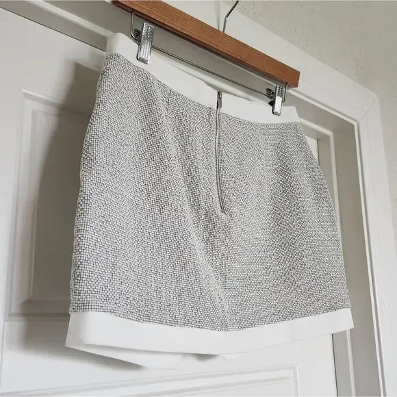 Banana Republic Asymmetric Dressy Gray/White Square Textured Mini Skirt - Size 2 - Picture 3 of 7